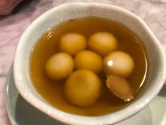 薑茶芝麻湯圓-发记甜品(山东街店)