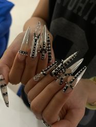 -171 Naillife