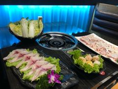 -东椰·海南椰子鸡火锅(朝阳门店)