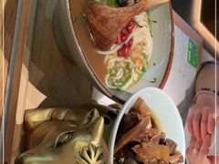 -百春原湖南牛肉粉(百联世纪店)