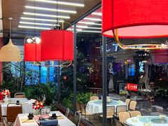 -刘姐啤酒鱼民族演艺餐厅(西街总店)