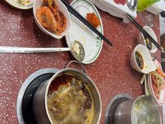 -四囍码头海鲜烧烤自助火锅(外滩南京东路悦荟广场店)
