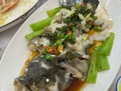 -粤盛海鲜平价店(洛溪食街店)
