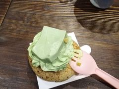 -蜜蜂小象·榴莲千层蛋糕(时代汇11栋店)