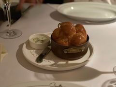 餐前面包黄油-壳里西餐厅Coquille Seafood Bistro(蒙自路店)