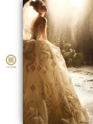 -Renee芮亦婚纱