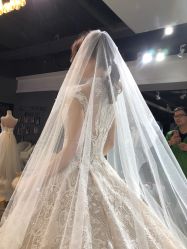 -艾米丽婚纱礼服