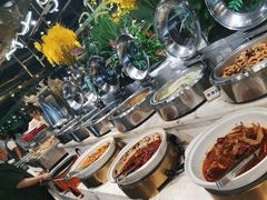 -金滏山烤肉·海鲜·火锅自助餐厅(襄阳万达店)