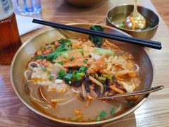 -狼狼一碗螺蛳粉·24小时营业