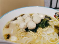 -灵芝妹子海鲜米线(凯德和平广场店)