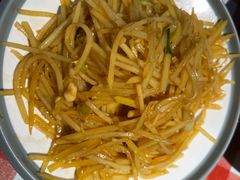 -老郑家东北春饼(龙悦居店)