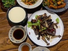 牛肉炒鸡纵菌-云上千禾(水上店)