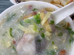 艇仔粥-穗银肠粉店(东川路店)