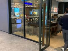 门面-星巴克(杭州湖滨银泰E区店)