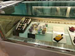 面包甜点陈列柜-西檬树SIMON·T轻奢蛋糕(大东方Max店)