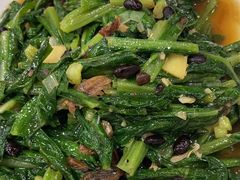 豆豉鲮鱼油麦菜-东四民芳餐厅(世茂工三店)