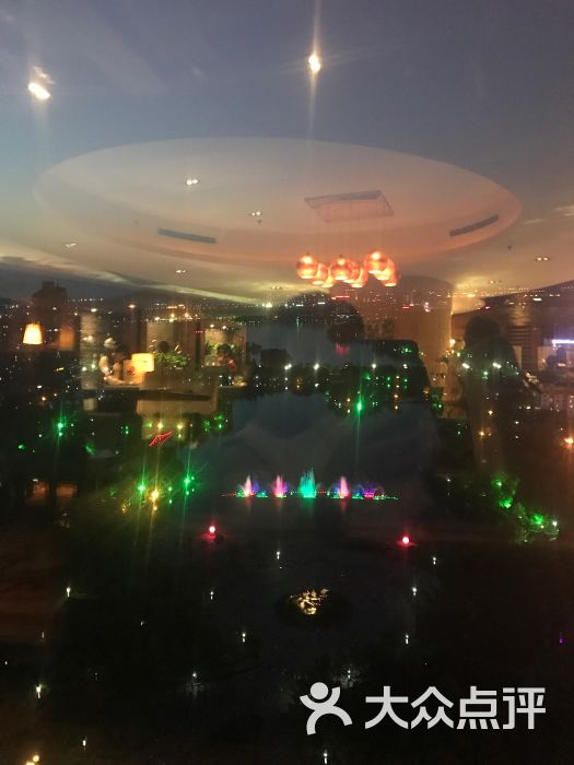 海外海皇冠大酒店海澜旋转餐厅图片 第4张