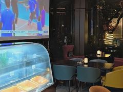 -星河吉酒店-BOND大堂吧·咖啡·简餐
