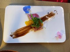 生牛肉塔塔-YUE·6·西式融合餐厅(外滩六号店)