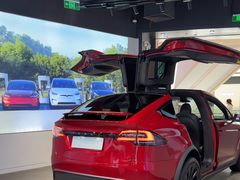 -TESLA 特斯拉(上海太古汇体验店)