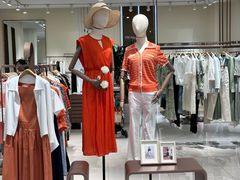 -王府井奥莱临潼小镇(临潼店)