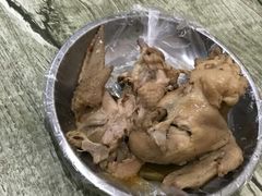 -梁老三麻辣鸡头(汝河小区店)