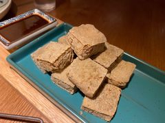 油炸臭豆腐-弄堂里·寻味杭州(湖滨银泰in77C区店)