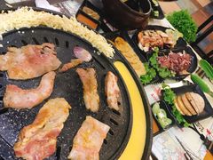 -胡悦里韩式烤肉(芝罘万达广场店)