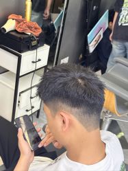 -藤野造型烫发染发