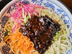 -亿诣蝎府炸酱面羊蝎子火锅(酷车小镇店)