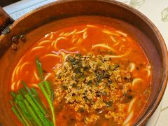 -云海肴·汽锅鸡·云南菜(天山百盛优客店)