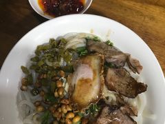 -牛八宝桂林米粉(八里庄店)