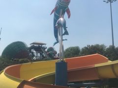 -欢乐水魔方水世界