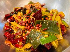 -拿渡麻辣香锅(世茂广场·工三店)