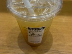 -星巴克臻选(深圳龙华红山天虹店)