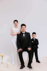 -艾文全家福亲子孕妇摄影馆(银基王朝店)