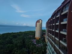 -三亚湾海居铂尔曼度假酒店