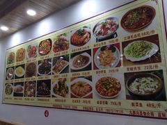 -乡土特色.冷锅鱼.牦牛肉汤锅