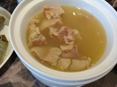 -南京悦客假日酒店