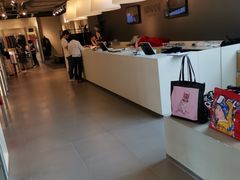 -东荟城名店仓