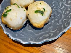 经典弄堂鲜肉生煎-鑫震源·苏式大虾生煎(山塘街店)