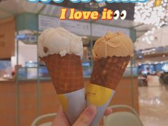 香草冰淇淋-LUNEURS月乐诗 冰淇淋咖啡(环贸店)