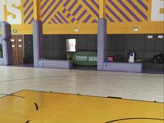 -健龙森俱乐部·游泳·健身·羽毛球综合体育馆