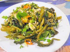 -曼听小寨岩香宰傣家美食城(勐海路店)