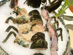 -红鼎豆捞·非遗鲍皇汤火锅(宝丰路店)