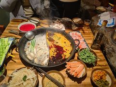 -周小明火锅(黑金冠社区店)