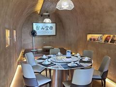 -悟空山宿陨石私汤温泉酒店(神舟大道地铁站店)