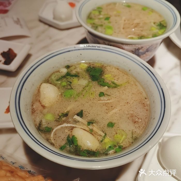 掌柜的店·河南菜(松江店)舌尖牛肉胡辣汤配馓子图片