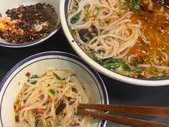 -云阿蛮云南生烫牛肉米线(奉贤路店)