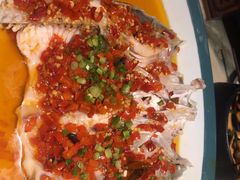 老坛剁椒鱼头-佬麻雀·新湘菜(珠海金发购物中心店)